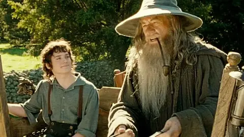 Frodo y Gandalf el Blanco regresar&aacute;n a 'El Se&ntilde;or de los Anillos' | Warner Bros