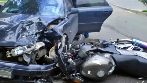 Accidente coche moto