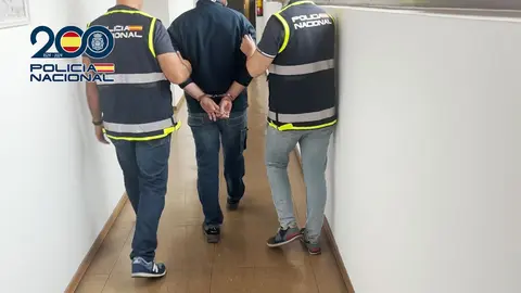 El detenido grababa a sus propias hijas menores de edad | CNP