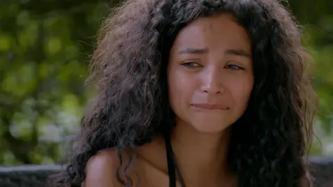 Mayeli, visiblemente emocionada durante su conversaci&oacute;n final con Sandra Barneda | Mediaset