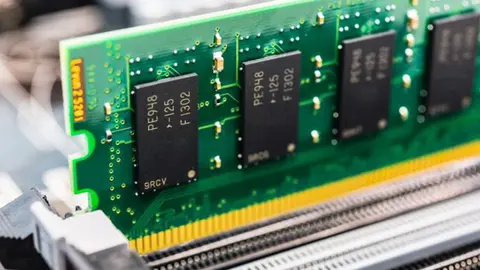 Las memoria RAM se est&aacute;n usando mucho por desarrolladores de IA | Freepik
