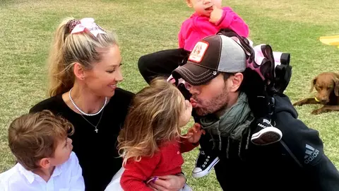 Anna Kournikova comparte la primera foto de la familia al completo para felicitar a Enrique Iglesias por su cumplea&ntilde;os | Instagram