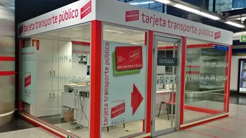 Punto de atenci&oacute;n al cliente y emisi&oacute;n de tarjeta transporte p&uacute;blico en Madrid