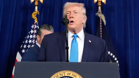 Donald Trump en la rueda de prensa explicando la intervenci&oacute;n en Venezuela | AP