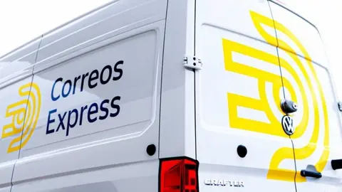 Correos express es una de las empresas de mensajer&iacute;a que m&aacute;s reclamaciones recibe de los usuarios