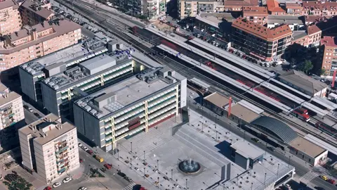 Foto a&eacute;rea de la estaci&oacute;n de cercan&iacute;as, l&iacute;nea C5 en Fuenlabrada