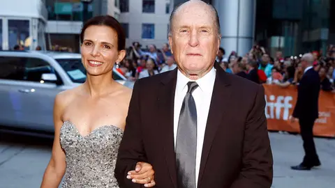 Robert Duvall y su esposa, Luciana Pedraza | GETTY