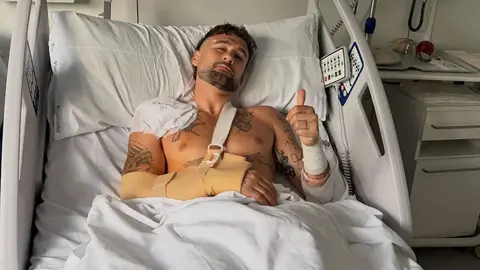 Dani Fern&aacute;ndez, en el hospital tras su operaci&oacute;n | Redes Sociales
