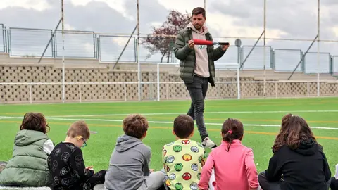 Ni&ntilde;os en un campamento deportivo | Ayto. de Arroyomolinos
