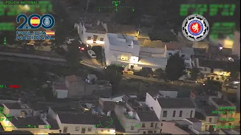 La Polic&iacute;a Nacional controlando a los detenidos por el aire | CNP