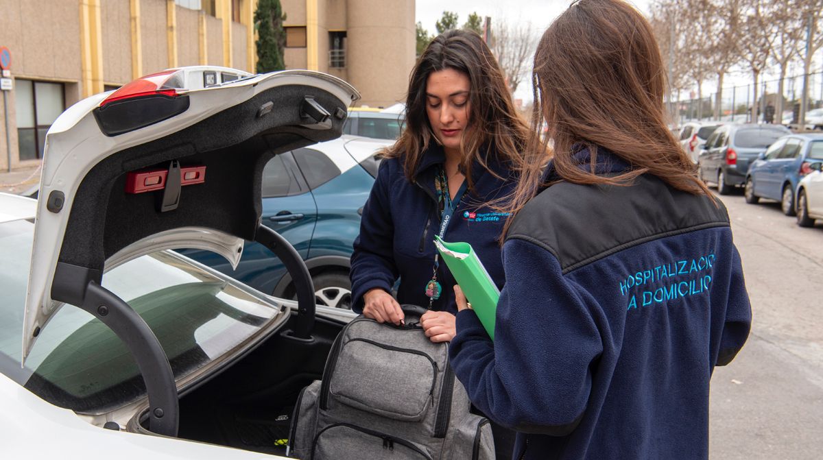 El equipo de atención psiquiátrica del Hospital de Getafe, se desplaza al domicilio del paciente