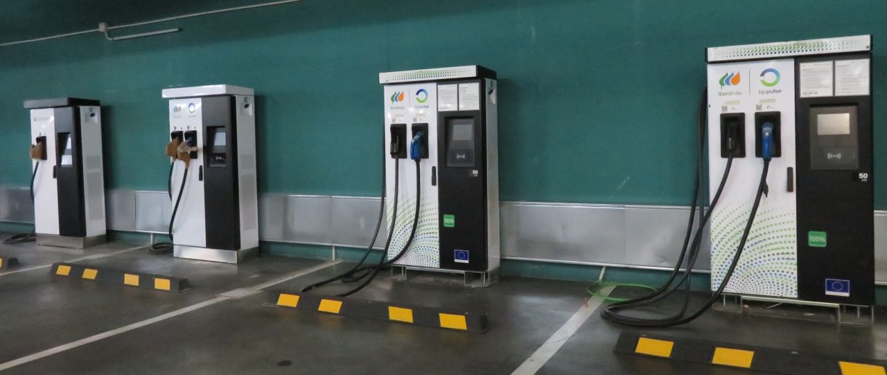 Cargadores eléctricos públicos