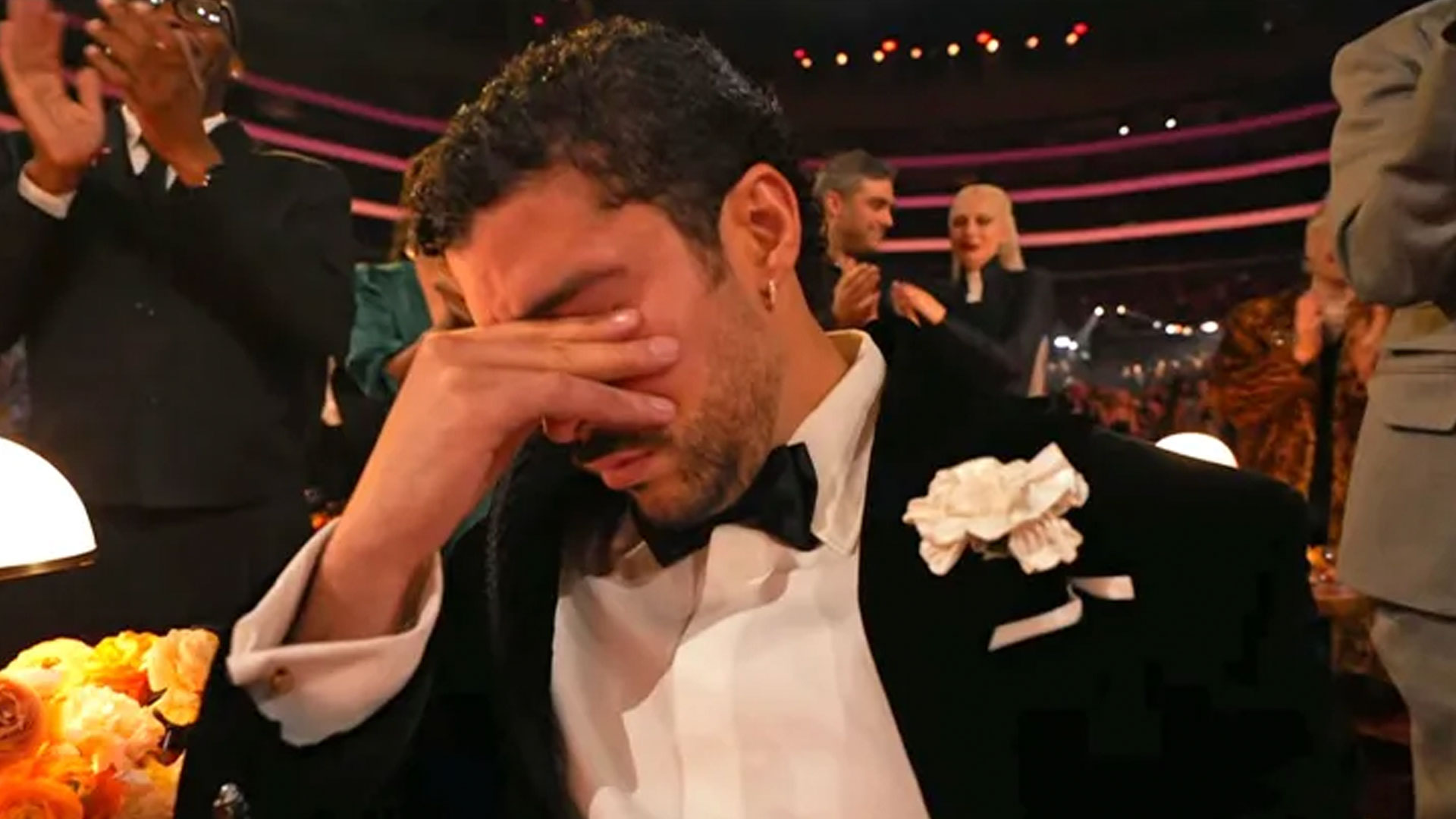 Bad Bunny, emocionado por ganar el Grammy | CBS